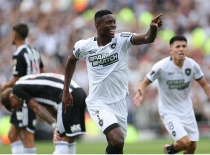 Botafogo hace historia ganando su primera Copa Libertadores, un triunfo que llena de orgullo a su afición y fortalece su posición en el fútbol internacional.