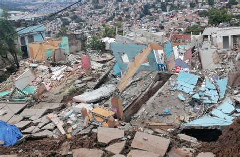 Prudencia y preparación: sigue recomendaciones oficiales para protegerte de la tormenta Sara y sus efectos en Honduras. Mantente informado y evita zonas de riesgo.