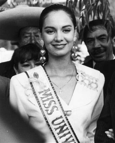 Miss Universo celebra la cultura mexicana con experiencias culinarias, donde concursantes aprenden y comparten emblemáticos sabores como tacos al pastor y chiles en nogada.