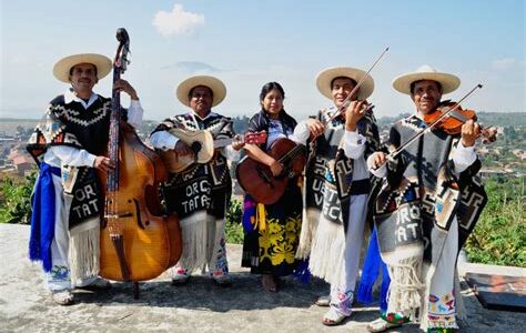 Sonopedia Michoacán preserva y difunde la riqueza sonora del estado, accesible a nivel mundial. Descubre más de 300 grabaciones que celebran el patrimonio cultural michoacano.