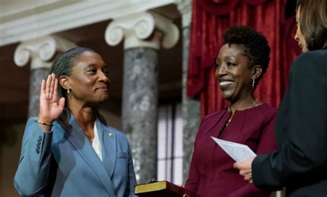 Laphonza Butler, líder sindical y activista, sucede a Feinstein en el Senado; su nombramiento marca un hito en la representación afroamericana y LGBTQ+ en EE.UU.