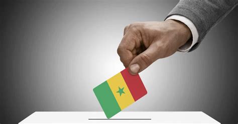 Senegal enfrenta elecciones decisivas con alta participación ciudadana, reflejando el descontento con el liderazgo actual y la expectación por reformas políticas significativas.