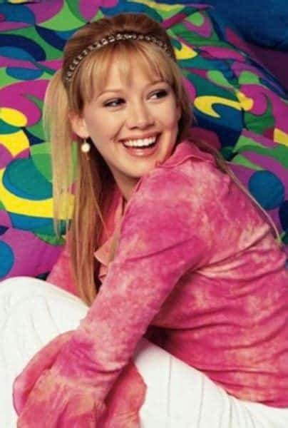 Revive la adolescencia con Lizzie McGuire en Disney+, un clásico que conecta generaciones con su humor y sinceridad.