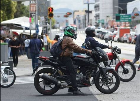 La Ciudad de México intensifica medidas para controlar motocicletas, buscando reducir infracciones y mejorar la seguridad vial con operativos y sanciones más severas.