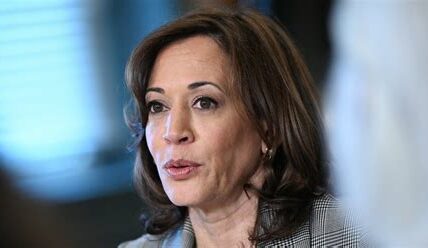 Kamala Harris alcanza un récord histórico con 113 votos de desempate en el Senado, destacando su papel crucial en un entorno político polarizado.