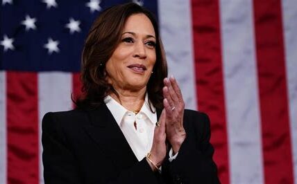 Kamala Harris logra victorias clave en cinco estados, consolidando el poder del Partido Demócrata y su influencia política en los comicios de medio término.