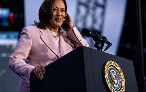 Kamala Harris felicita a Donald Trump en un gesto inesperado de reconciliación, destacando la importancia de la unidad política en tiempos de desafíos significativos.