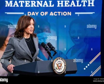 Vermont lidera con éxito la expansión de servicios de salud materna, clave en la agenda de Kamala Harris para reducir desigualdades y asegurar atención médica a todas las mujeres.