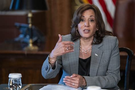 Kamala Harris marca un récord histórico en el Senado, subrayando su rol crucial en un momento de paridad política y avanzando la agenda presidencial en temas clave.