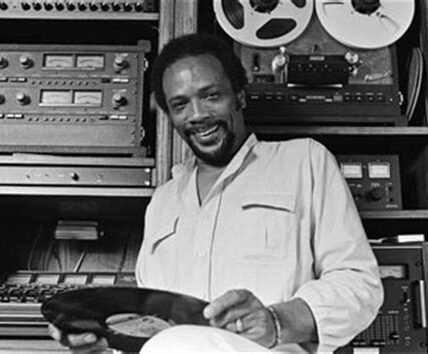 Quincy Jones: genio musical que transformó el jazz, R&B y pop. Deja un legado histórico con 27 Grammys y colaboraciones icónicas. Su legado perdurará siempre.