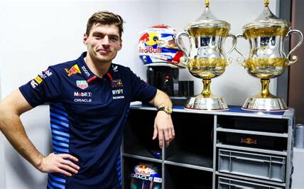 Max Verstappen reafirma su dominio en la Fórmula 1 al conquistar su cuarto título mundial, gracias a su talento excepcional y el apoyo estratégico de Red Bull Racing.