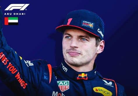 Verstappen domina en Qatar, asegurando la pole. Checo Pérez busca remontar desde la novena posición. Red Bull lidera el campeonato de constructores en la F1.