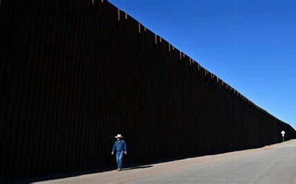 El plan de inmigración en Arizona podría profundizar la crisis laboral y elevar costos, afectando sectores clave como agricultura y construcción. Una decisión crítica se avecina.