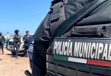 La negativa del 99% de policías a pruebas de confianza en Culiacán pone en riesgo la seguridad y transparencia pública.