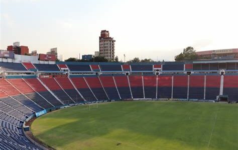 El Estadio Ciudad de los Deportes reabre, revitalizando la economía local y garantizando seguridad tras cumplir con exigencias legales y estructurales.