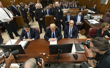 El juicio de Trump por pagos a Stormy Daniels se retrasa; la jueza necesita más tiempo para revisar evidencias y asegurar un veredicto justo.