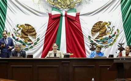 El Senado avanza en la Ley de Ingresos 2024, clave para definir recursos federales y ejecutar políticas económicas vitales para México. Debate intenso y crucial se avecina.