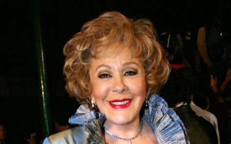 Silvia Pinal, diva del cine mexicano, deja un legado imborrable. Un ejemplo de dedicación, talento y carisma que seguirá inspirando a futuras generaciones.