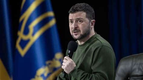 Zelensky insta a la OTAN a incluir a Ucrania, subrayando su seguridad como crucial para Europa, en medio de tensiones con Rusia y reformas internas sólidas.