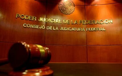 Gran interés y competencia en el Poder Judicial mexicano, con más de 50 mil aspirantes para posiciones clave, fortaleciendo la confianza en el sistema.