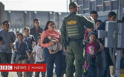 Los aranceles y deportaciones están aumentando costos y prolongando proyectos en la construcción en Estados Unidos, amenazando el crecimiento económico.