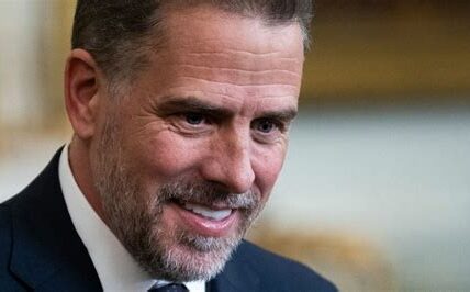 El indulto a Hunter Biden podría desencadenar repercusiones políticas, legales y sociales, afectando la percepción pública de la administración de su padre en un contexto de amplia división.