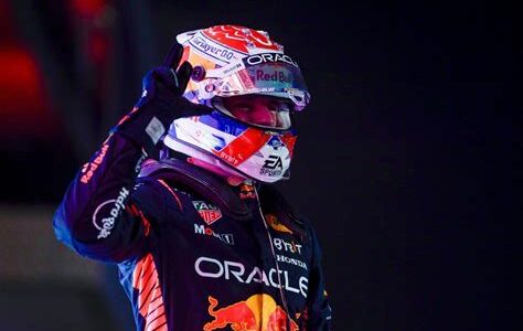 Max Verstappen asegura su tercer campeonato mundial consecutivo de Fórmula 1, demostrando dominio absoluto con Red Bull Racing esta temporada.