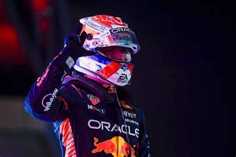 Max Verstappen asegura su tercer campeonato mundial consecutivo de Fórmula 1, demostrando dominio absoluto con Red Bull Racing esta temporada.