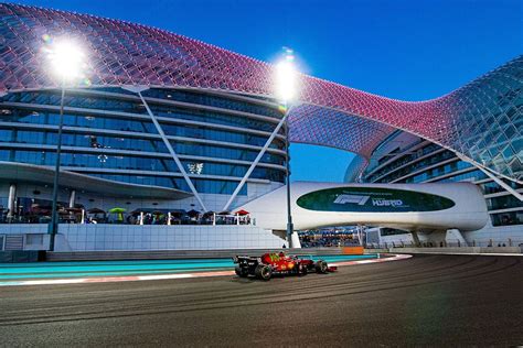 McLaren impresiona en Abu Dabi: Lando Norris y Oscar Piastri lideran los entrenamientos, mostrando su mejoría y dejando claro que están listos para desafiar a los líderes.