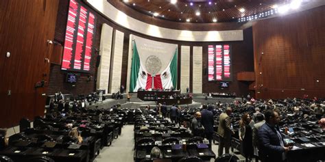 La nueva reforma mexicana asegura derechos laborales clave para repartidores y conductores de apps, protegiendo a miles de trabajadores con inscripción obligatoria en la seguridad social.