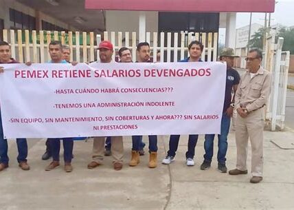 Subcontratistas exigen pagos atrasados de Pemex; la deuda supera 5 mil millones de pesos, afectando miles de empleos. La protesta continúa por soluciones inmediatas.